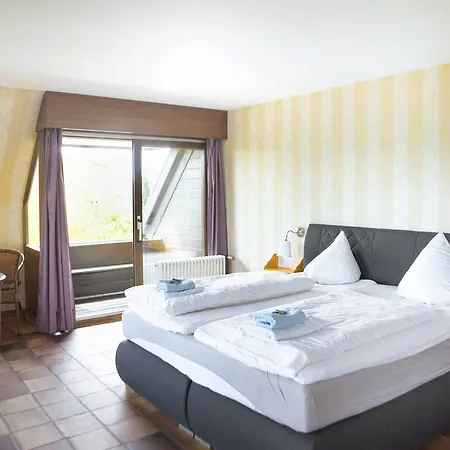 Gaestehaus Obsthof 3*