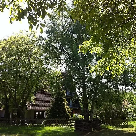 Gaestehaus Obsthof 3*